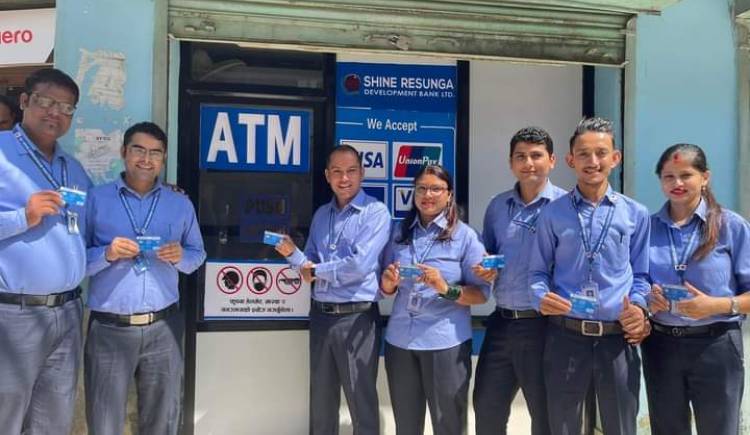 प्युठानमा शाइन रेसुङ्गा बैंकले सुरु गर्यो एटिएम सेवा