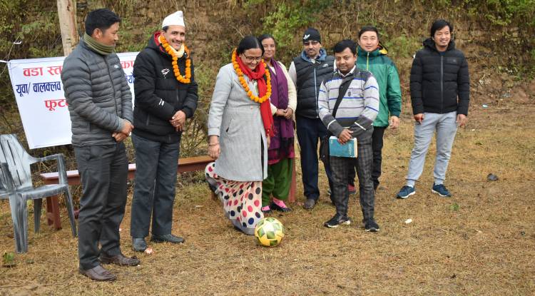 अध्यक्षकप फुटबल 