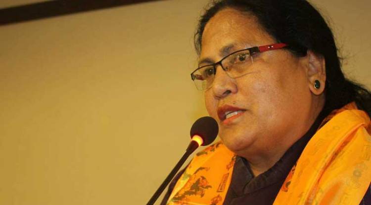 कांग्रेस सांसद चौधरी बिरुद्ध ८ लाख ठगीको आरोप 