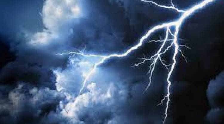 चट्याङ लागेर तीन जनाको मुत्यु 