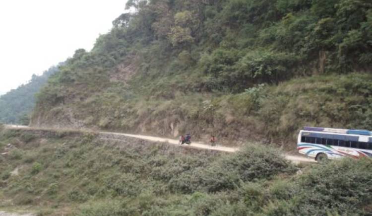 बाग्दुला – मच्छी – ठुलाबेशी – भीमगिठे सडकको ठेक्का लाग्दै   