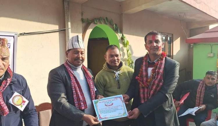 नेपाल पुस्तक तथा स्टेशनरी व्यवसायी संघ प्युठानको अध्यक्षमा गिरी चयन