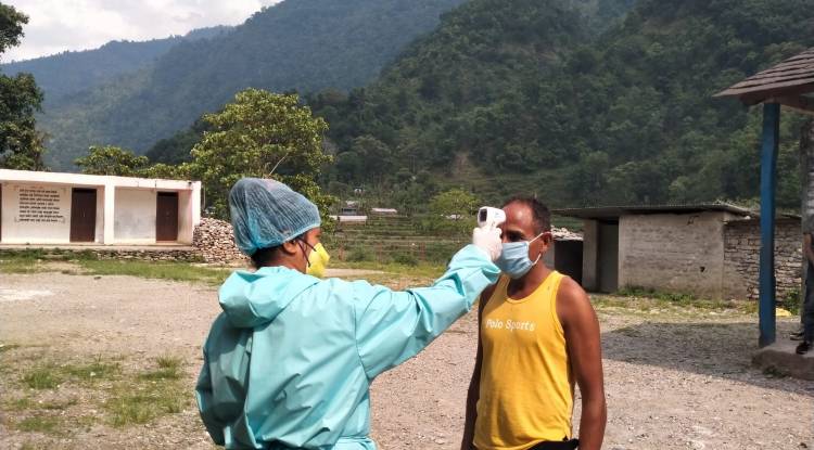 कोरोना परिक्षणको दायरा नबढाउँदा संक्रमणको जोखिम उच्च स्थानीय त्रसित