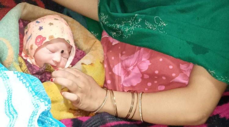 भारतबाट आएकी महिलाले क्वारेन्टाइनमै जन्माइन् शिशु