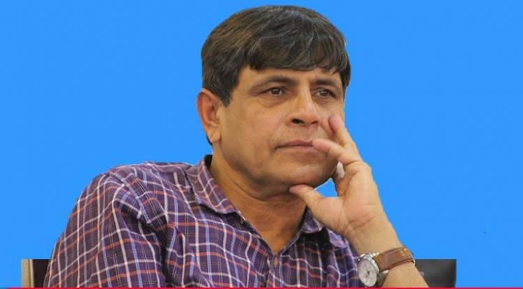 ५० अर्ब ऋण कृषिमा बाँडियो, तर सबै गाडी र साडीमा गएछ : मन्त्री भुसाल