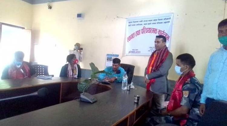 जातिय बिभेदका मुद्दा आएमा कानुन संवद कार्बाही अगाडी बढ्छ : प्रमुख जिल्ला अधिकारी भुसाल