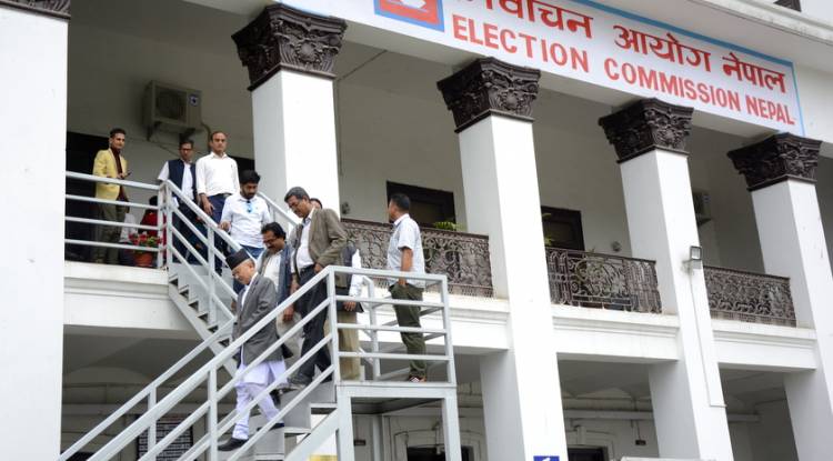 नेकपा विभाजनलाई निर्वाचन आयोगले मान्यता दिएन  