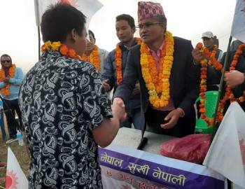 सूर्य थापालाई स्थानीयले भने : प्रसिद्ध स्वर्गद्धारी सम्म सडक पुराएको भुलेका छैनौं