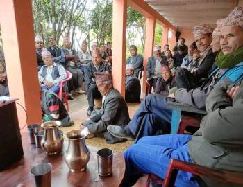 निर्वाचन आचारसंहिता उलंघन गरी चुनावी कार्यक्रममा 