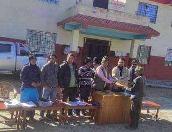   नौबहिनीका एक सय ८२ घरमा बत्ति जडान गरिदैँ “ सेवा पाउने भएपछि स्थानीय खुशी”