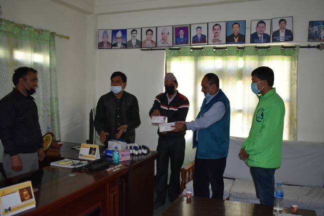 मेडिकल सामाग्री वितरण 