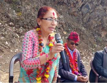 सहिद उमेशचन्द्र थापाकी पत्नी लक्ष्मीको अपिल : सूर्य चिन्हमा मतदान गर्न आग्रह