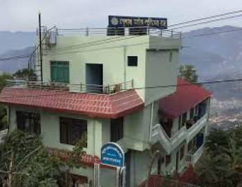 प्युठान उद्योग वाणिज्य संघको मतदान हुने पक्का भोट माग्न ब्यबसायीहरु घरघरमा